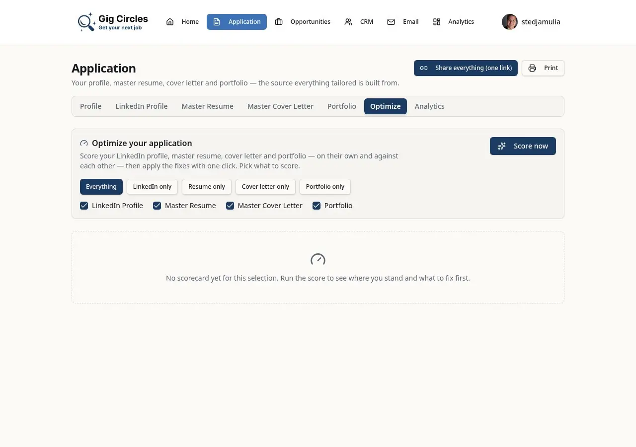 Optimize tab scoring the LinkedIn profile, resume, cover letter and portfolio